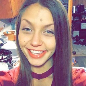 Meet your Posher, Madelynn